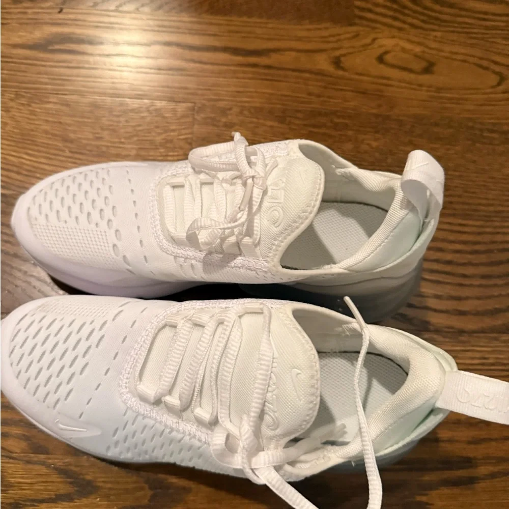 Kids Nike Air Max 270 Size 4